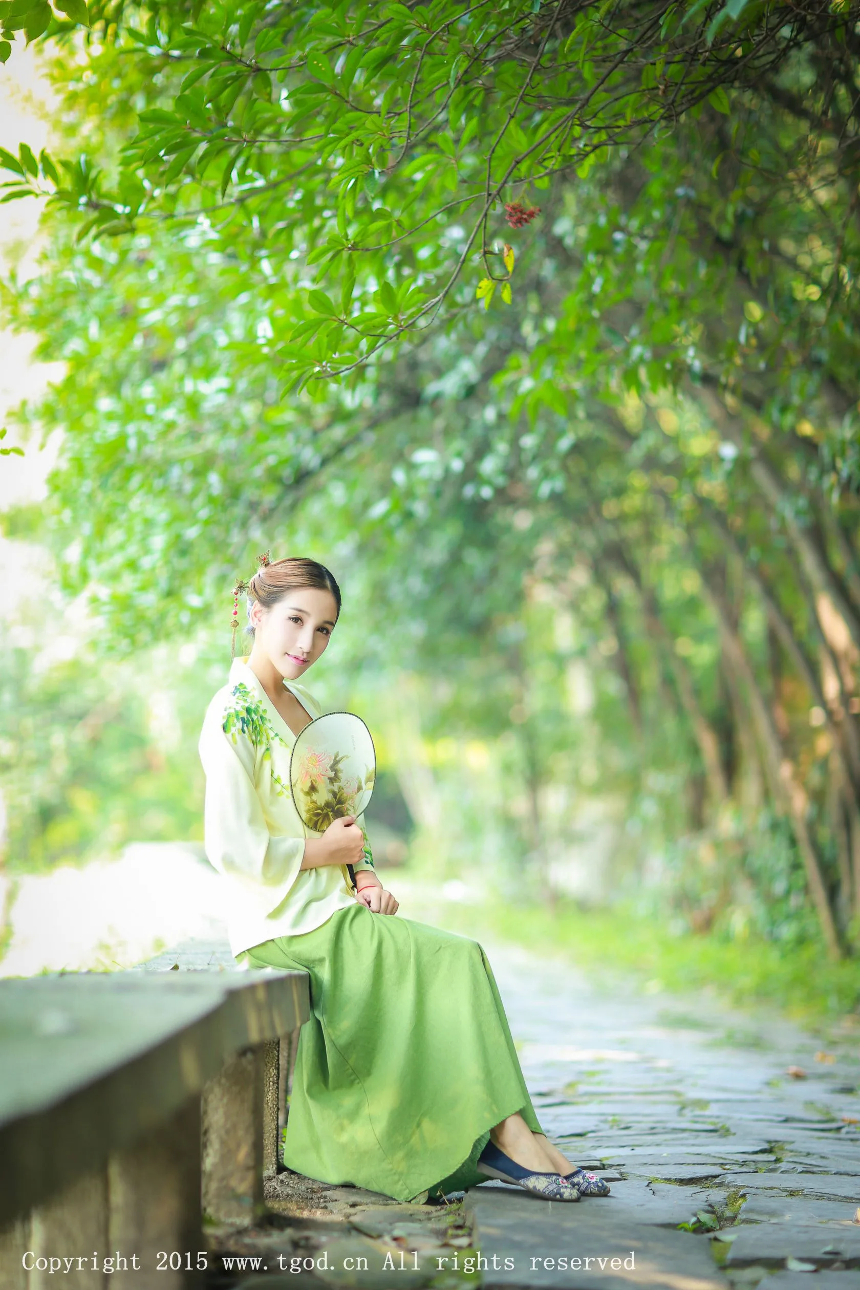 [TGOD đề cử Nữ thần] Nữ thần băng giá - Vẻ đẹp tươi tắn và cổ điển trong bộ ảnh Hanfu - 1