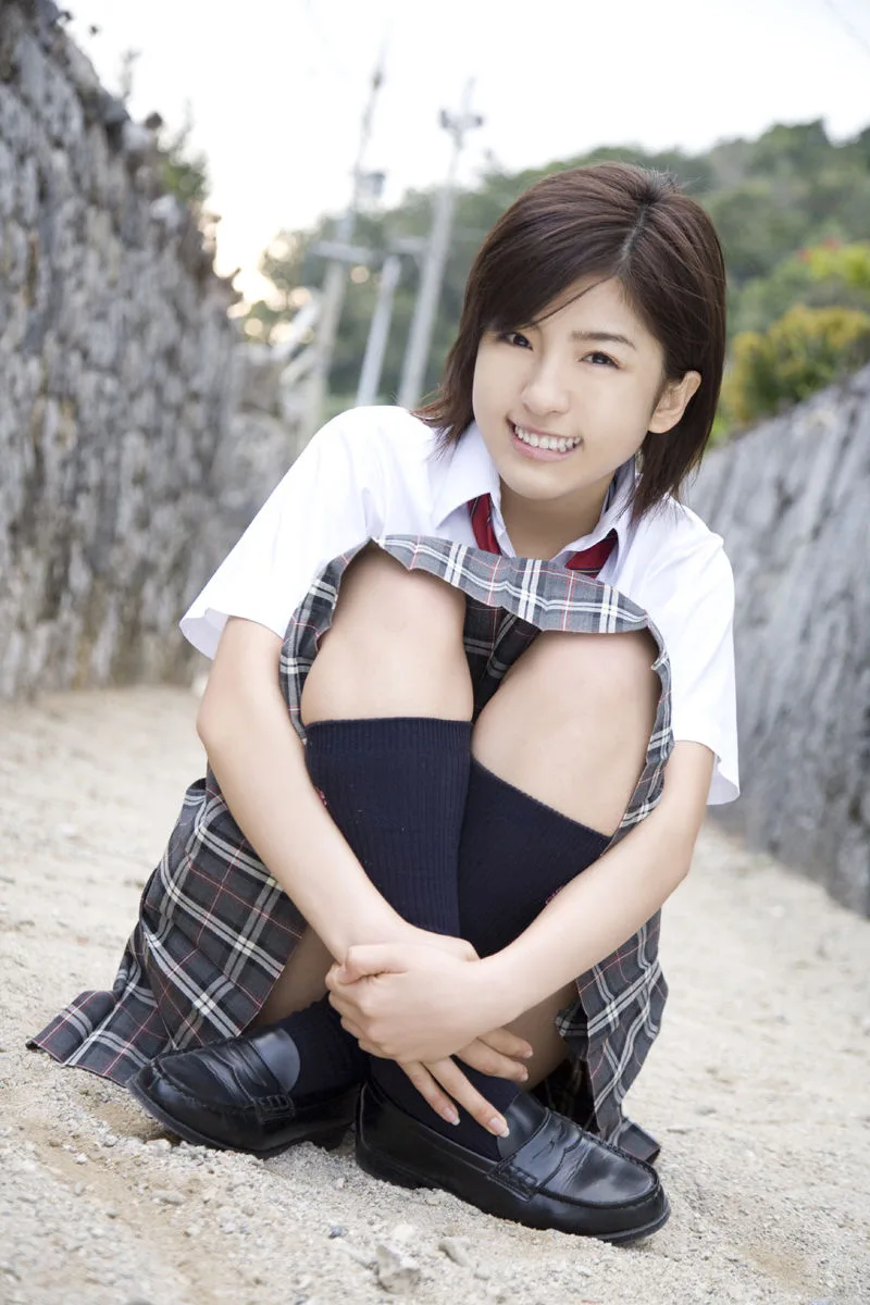 [Mặt trước] Album ảnh "Rương kho báu" của Matsui Erina - 2