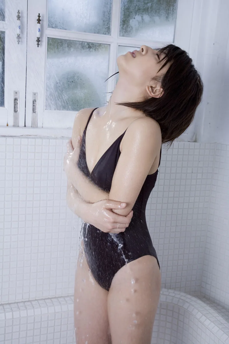 [Mặt trước] Album ảnh "Rương kho báu" của Matsui Erina - 17